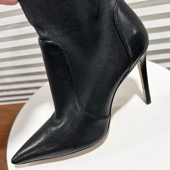 🌹STUART WEITZMAN 🌹 Stretch Black Leather Power Bootie Size: 5.5 - Picture 13 of 16